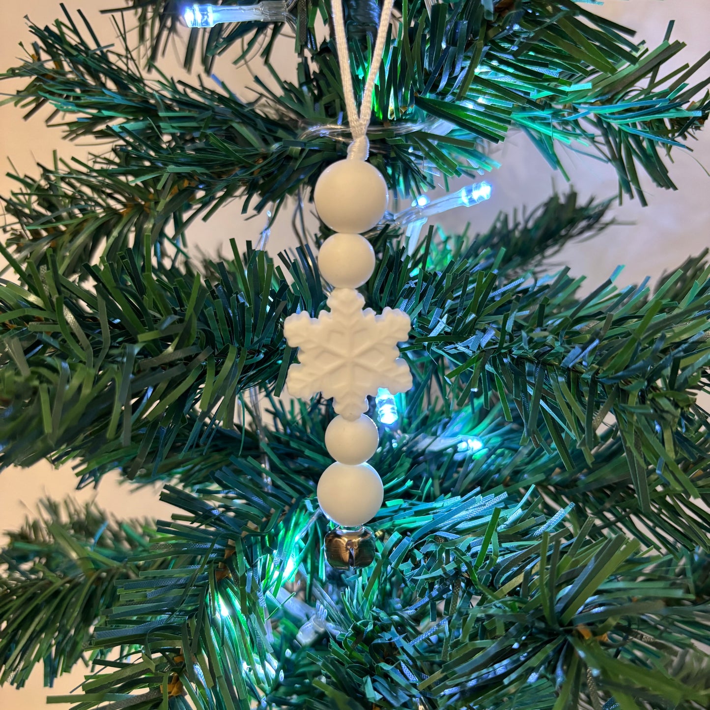 'Snowflake' Tree Decoration With Bell
